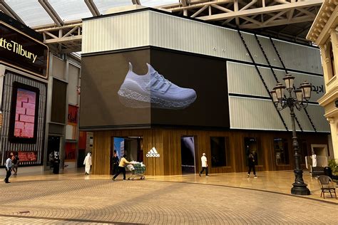 adidas kuwait avenues